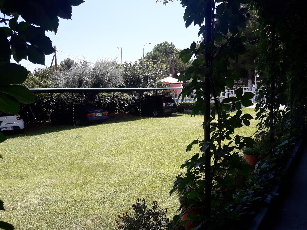 Nana Hotel Kamena Vourla Luaran gambar
